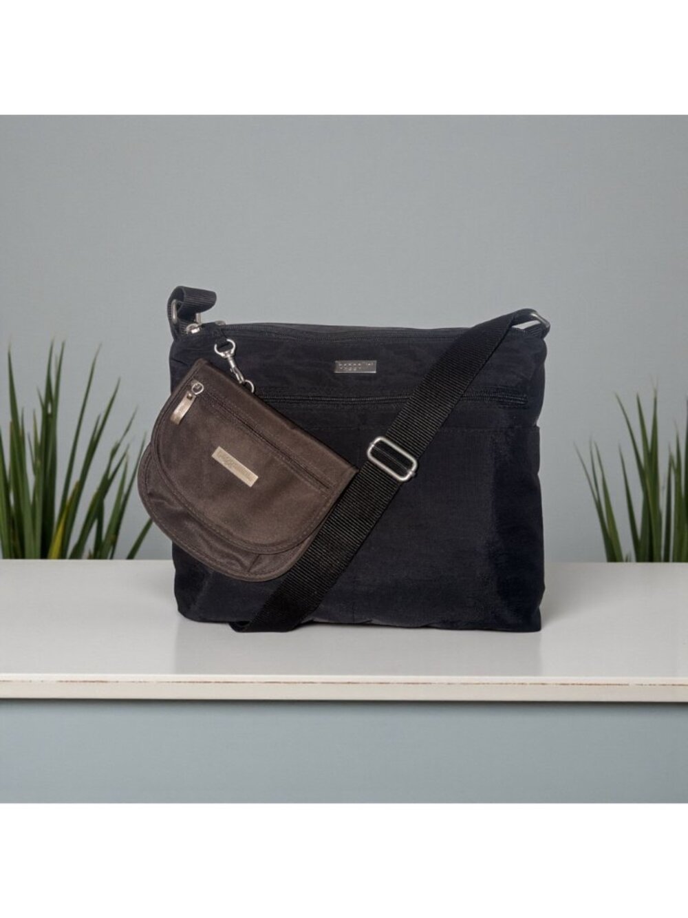 Baggallini Set Large Zipper Bag Mini Belt Pouch Black Nylon Crossbody Organizer - Picture 11 of 11